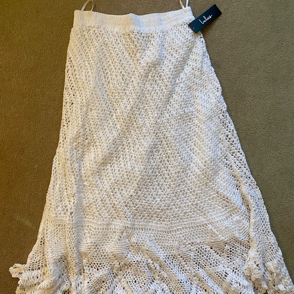 White midi skirt